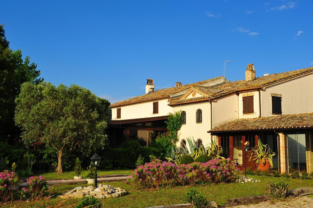 Residenza Scorcio Sul Mare Hotel Porto San Giorgio Exterior photo