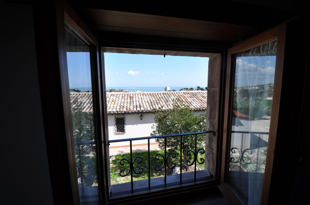 Residenza Scorcio Sul Mare Hotel Porto San Giorgio Exterior photo